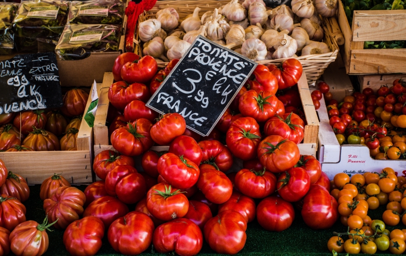 primeur-HYERES-min_tomatoes-4050245